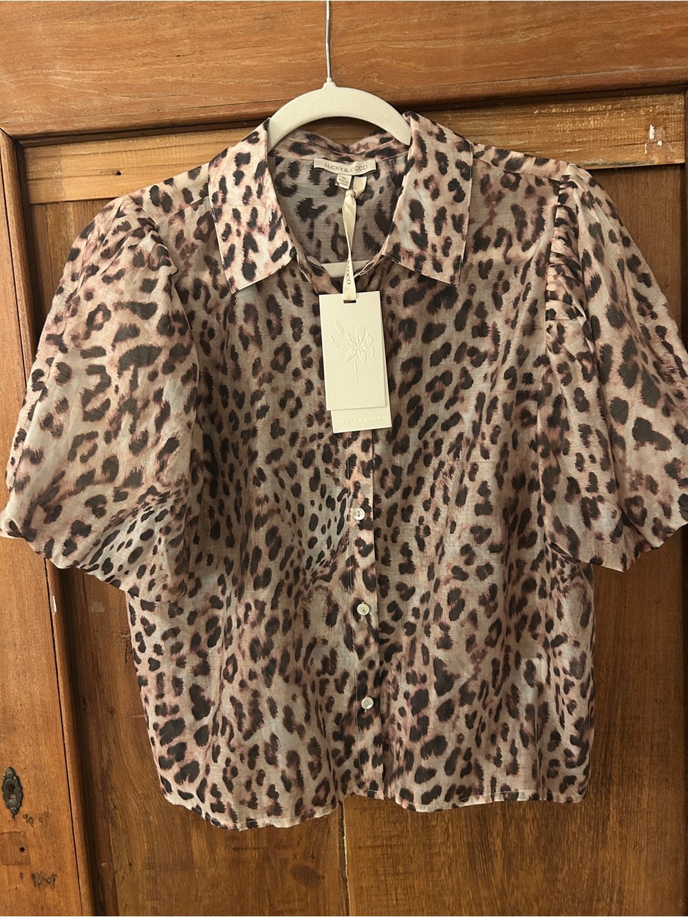 NWT Lucky & Coco Leopard Print Puff Sleeve Button-Front Top